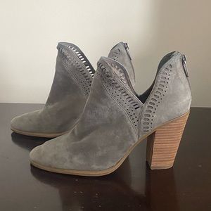Vince Camuto ankle boots. Gray suede. Lightly worn. Size 8.